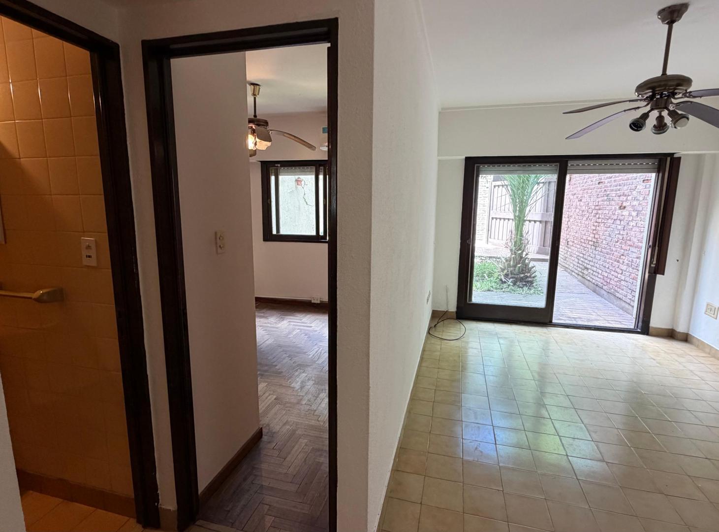 Foto de PH EN VENTA UN DORMITORIO CON PATIO 43 12 Y 13, imagen 4