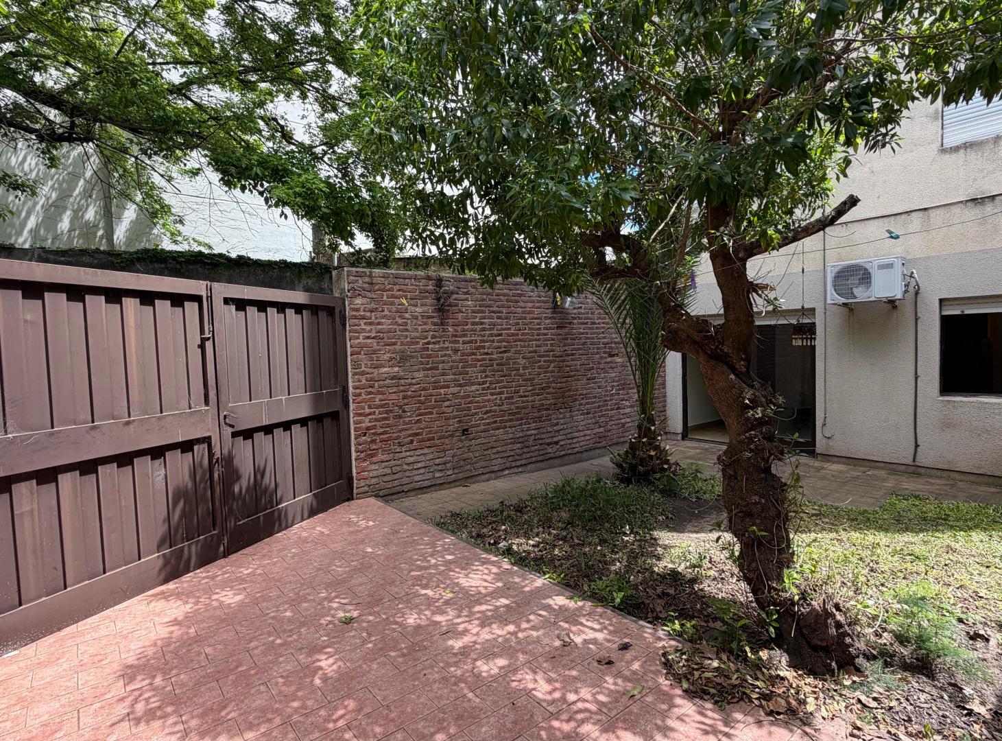 Foto de PH EN VENTA UN DORMITORIO CON PATIO 43 12 Y 13, imagen 2