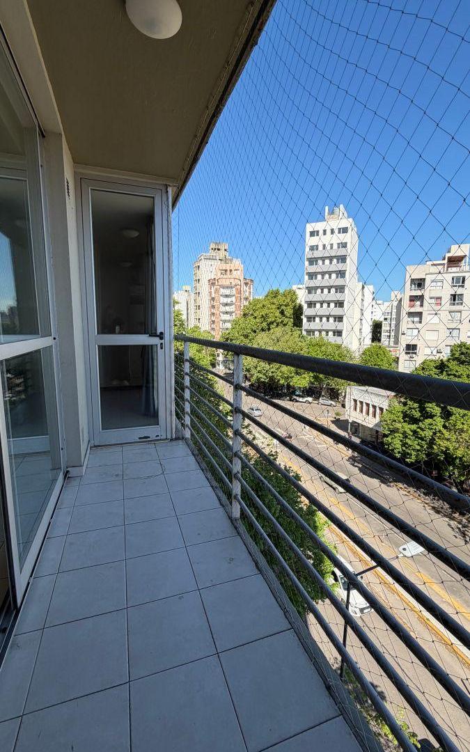 Foto de DEPARTAMENTO EN ALQUILER DE UN DORMITORIO LA PLATA 2 Y 59, imagen 4