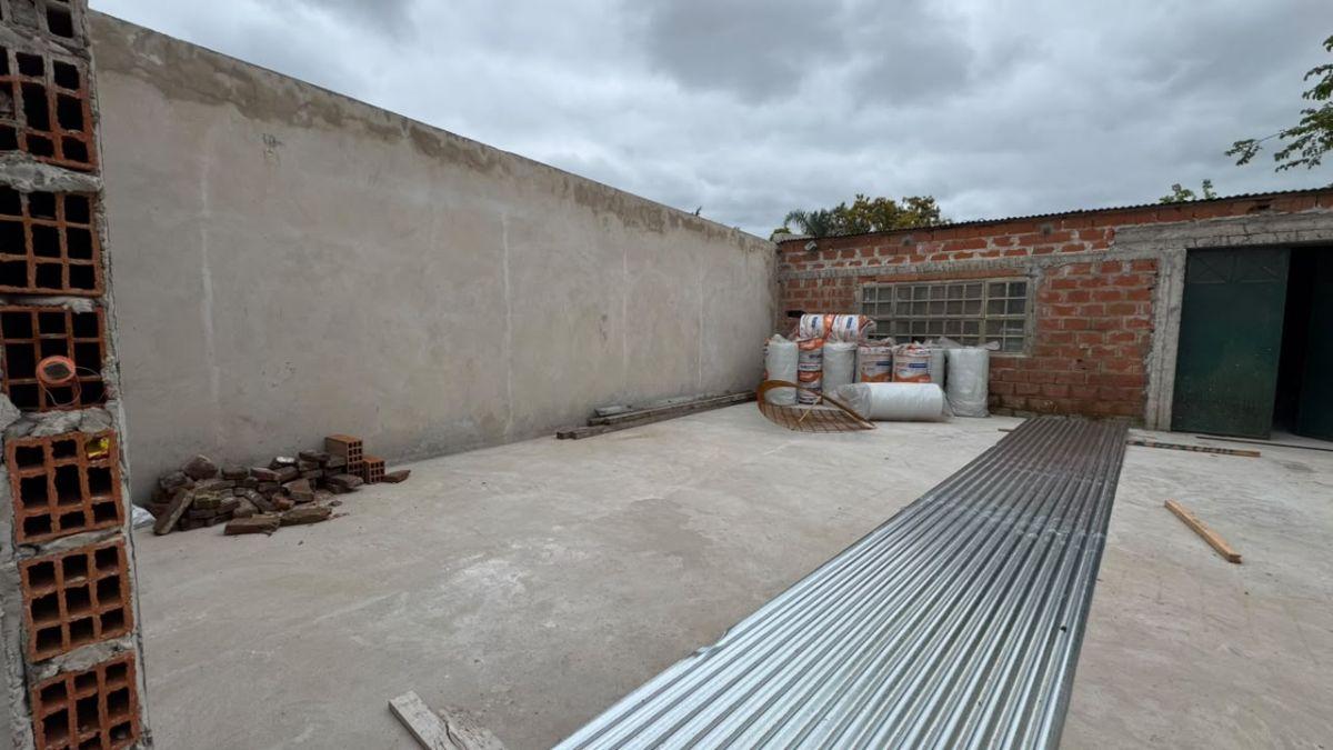Foto de GALPÓN REMODELADO EN VENTA, EN TOLOSA, imagen 3