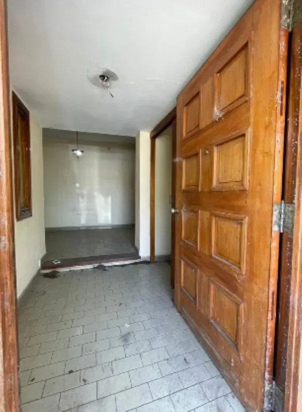 Casa 350 m2 con amplio terreno apto 3 duplex en venta en Argüello 5