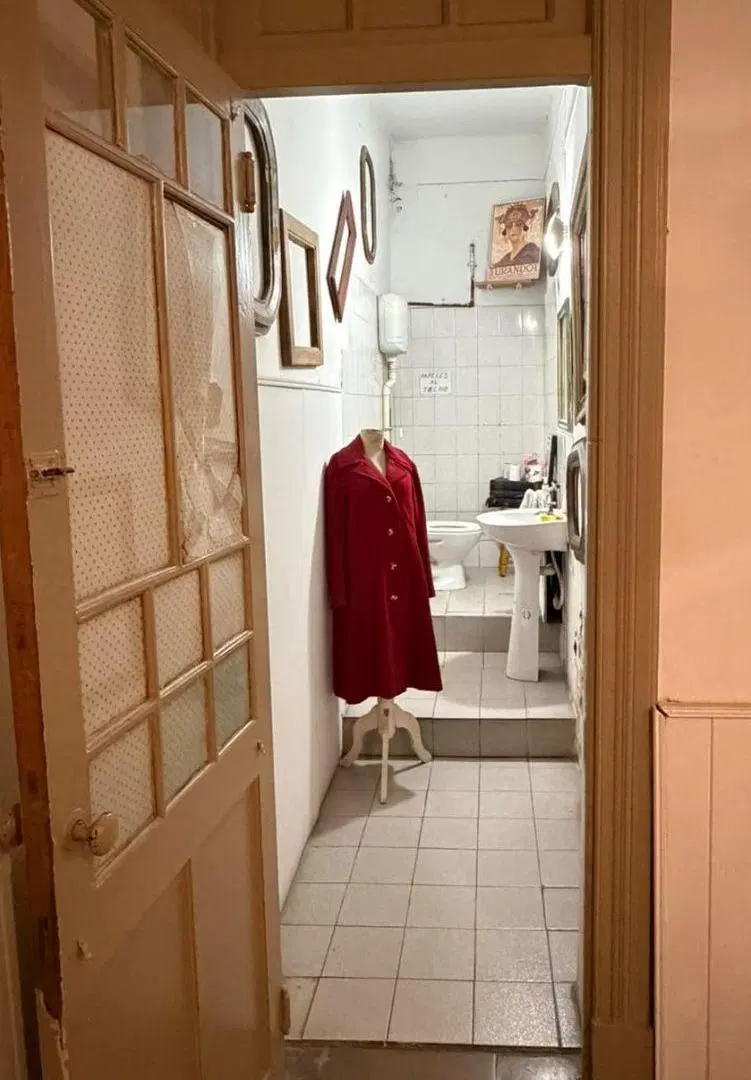 Casa con 6 habitaciones en venta en Alberdi ideal uso comercial 4