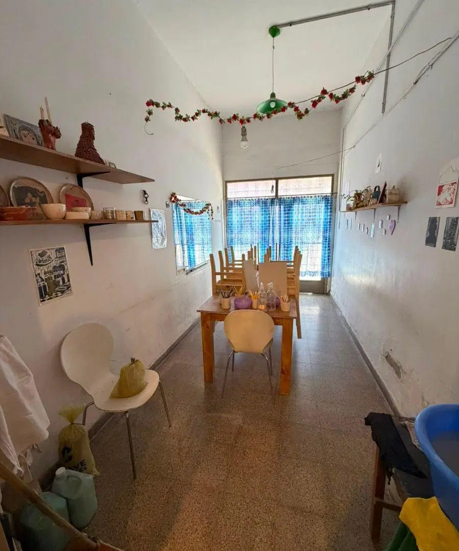 Casa con 6 habitaciones en venta en Alberdi ideal uso comercial 8