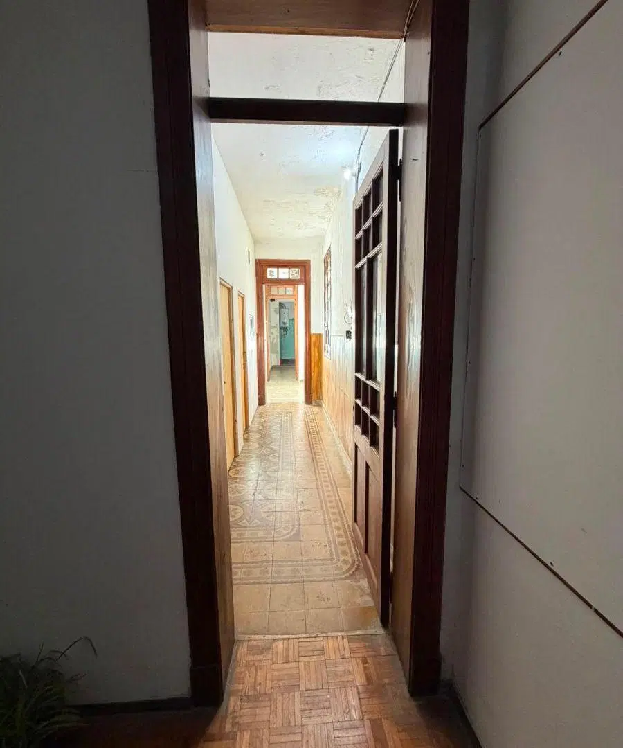 Casa con 10 dormitorios en venta en Alberdi apto comercio 2