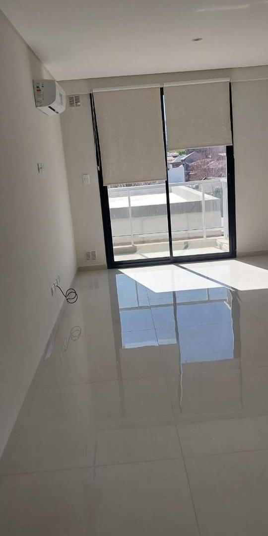 Foto de DEPARTAMENTO 1 DORMITORIO CON COCHERA, imagen 1