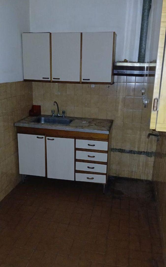 Foto de Departamento de pasillo de dos habitaciones con patio., imagen 1