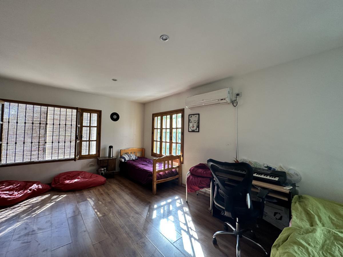 Hermosa Casa en Venta con Quincho. Gran Terreno, Ideal Posada! 5