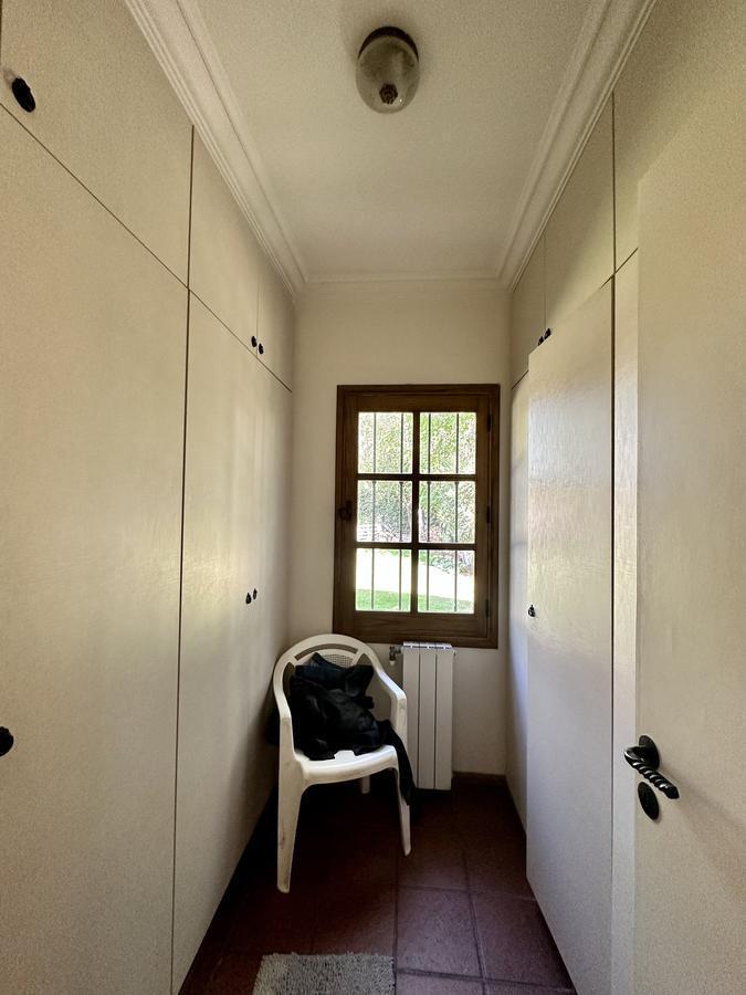 Hermosa Casa en Venta con Quincho. Gran Terreno, Ideal Posada! 4