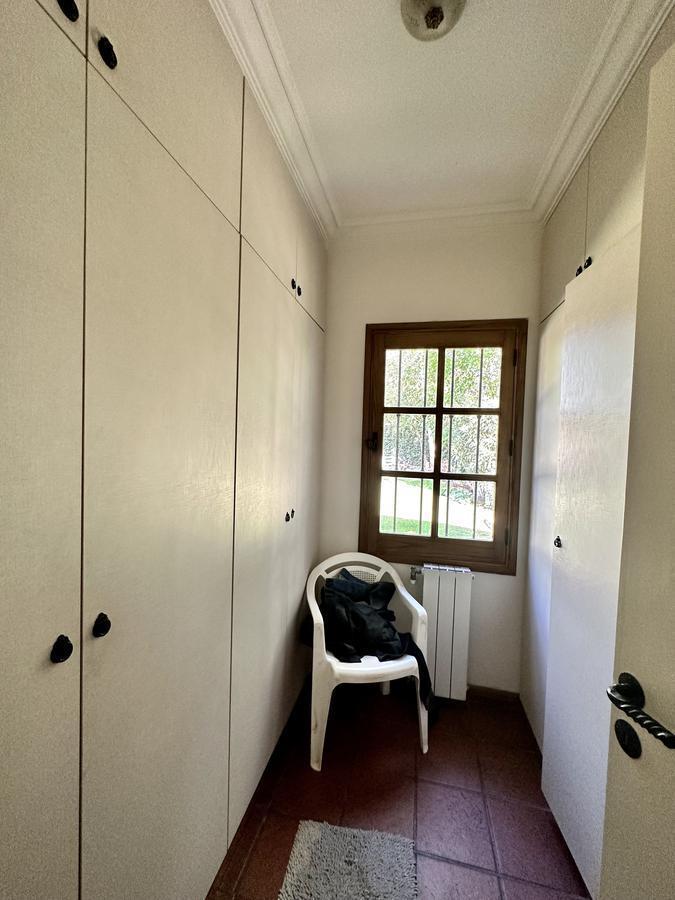 Hermosa Casa en Venta con Quincho. Gran Terreno, Ideal Posada! 3