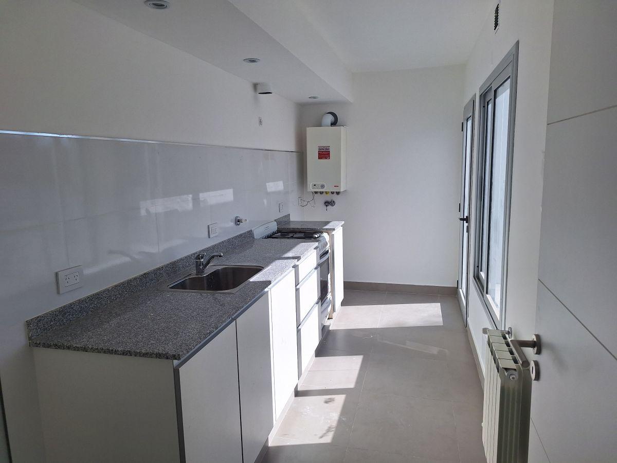 Foto de A PARTICULAR ALQUILO DUPLEX GRAND BOURG, imagen 5