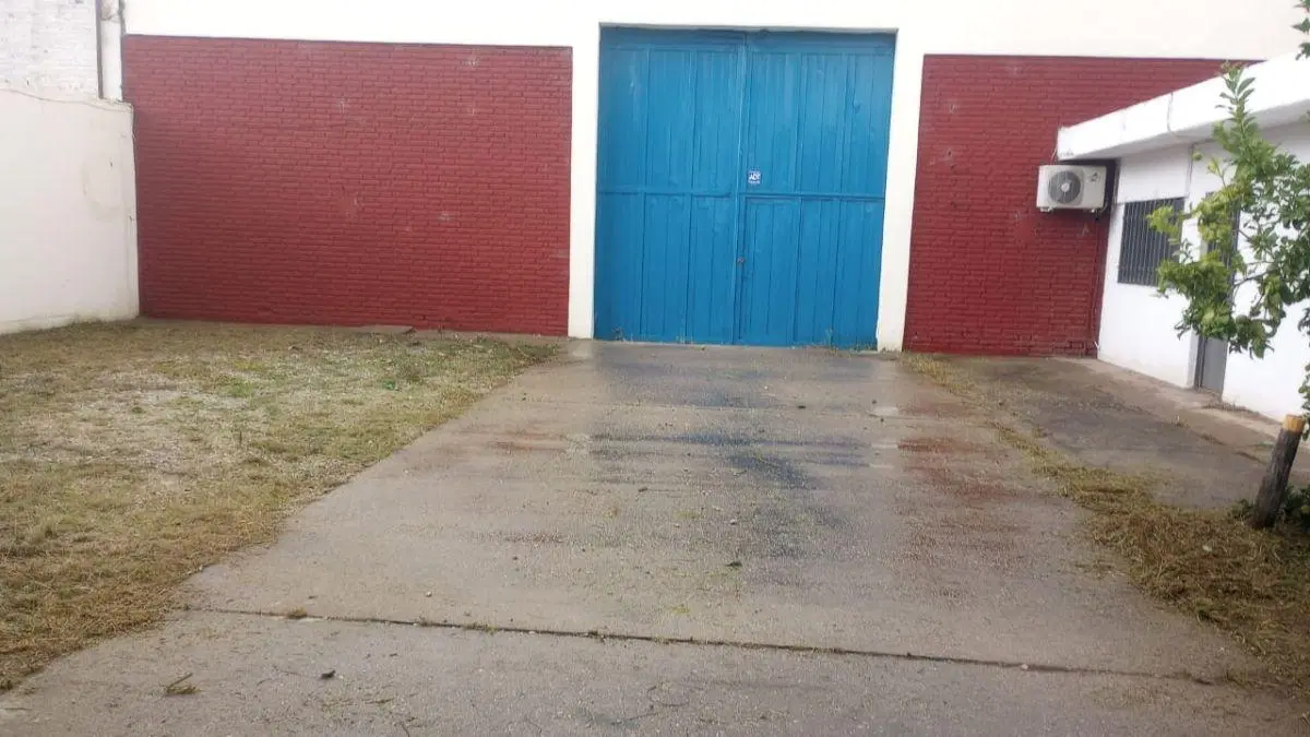 Venta Galpon 1700m2 1