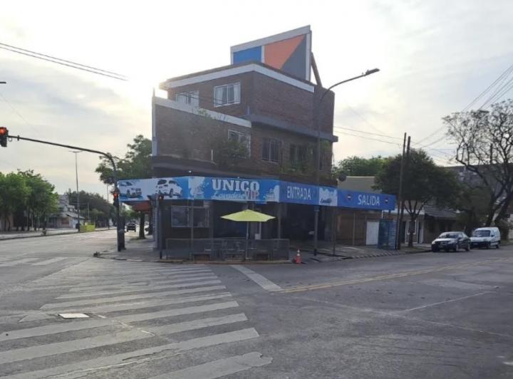 VENTA DE INMUEBLE COMERCIAL 1