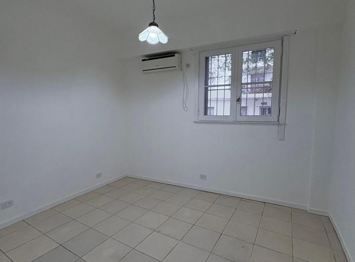 Hermoso dos ambientes recién remodelado en Almagro 1