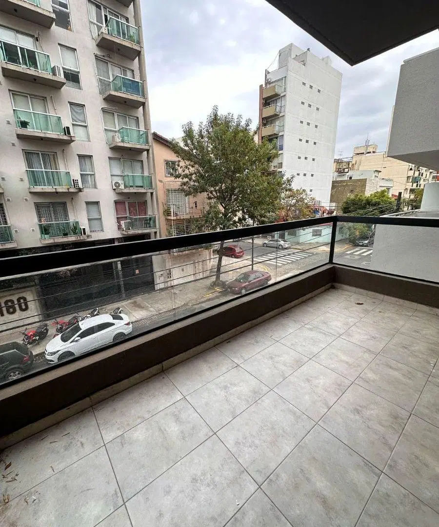 ALQUILO AMPLIO AMBIENTE DIVISIBLE EN VILLA CRESPO 4