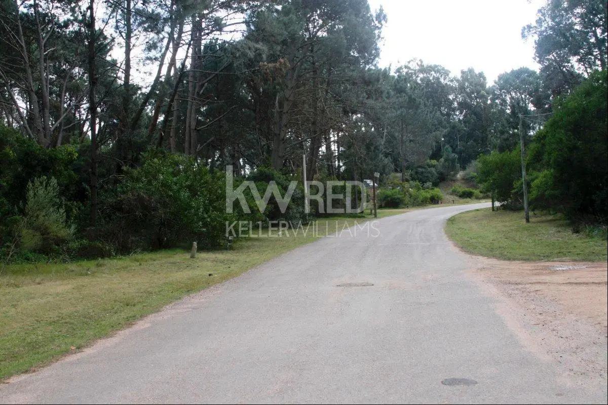 VENTA Terreno Club del Lago Punta Ballena 4