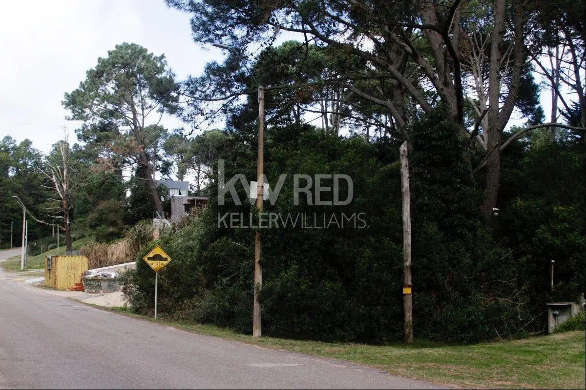 VENTA Terreno Club del Lago Punta Ballena 2