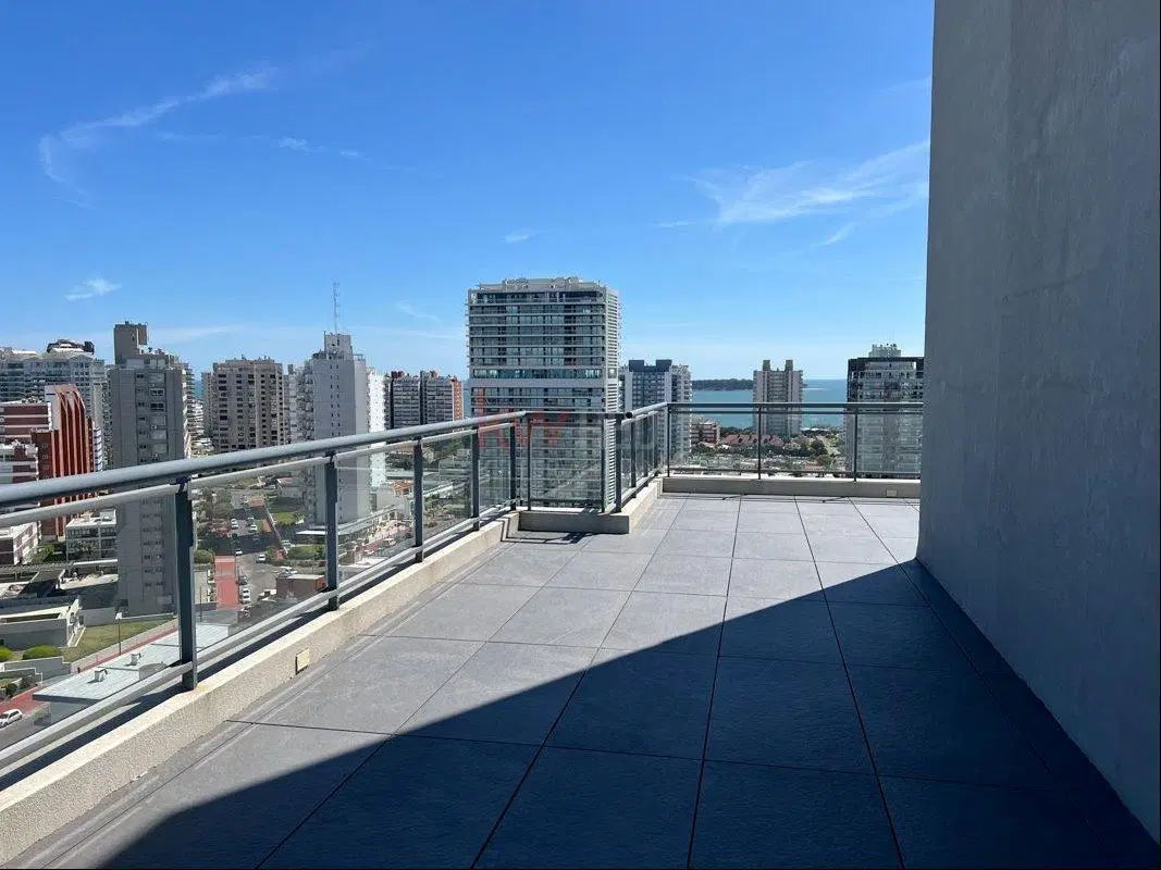 VENTA / ALQUILER Apartamento 2 Dormitorios Parada 3 Brava Punta del Este Edificio Siglo Sol 2 3