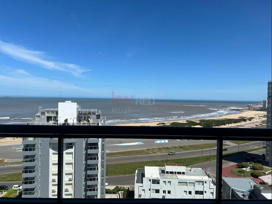 VENTA / ALQUILER Apartamento 2 Dormitorios Parada 3 Brava Punta del Este Edificio Siglo Sol 2