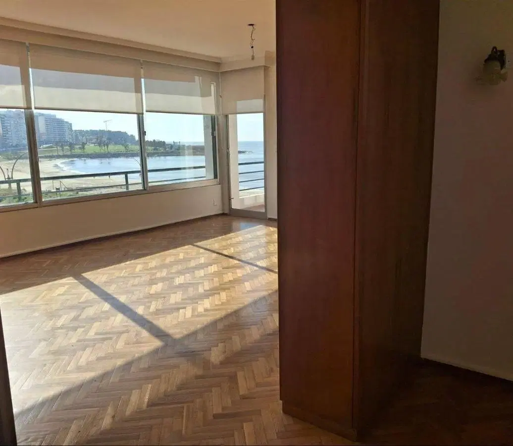 Alquiler y venta de Apartamento 3 dormitorios Rambla de Pocitos 1