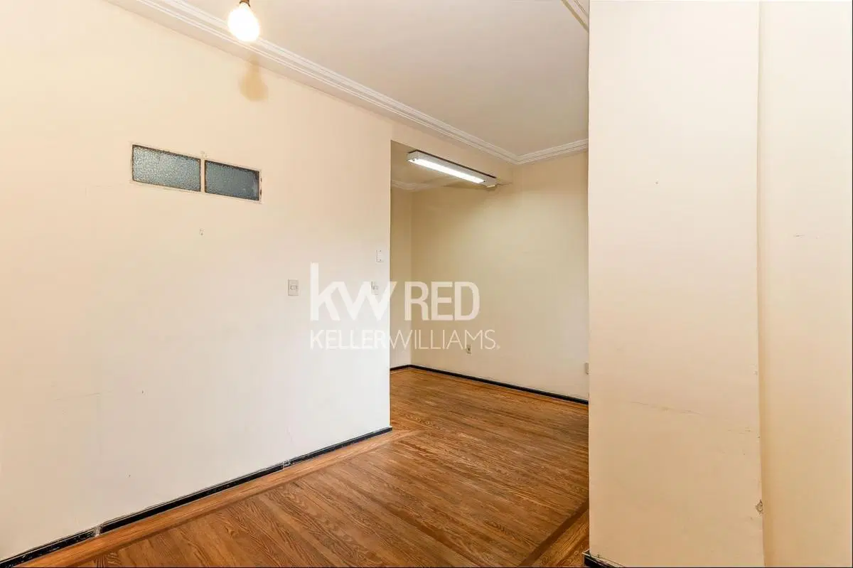 VENTA de apartamento de 8 habitaciones en Centro de Montevideo 2