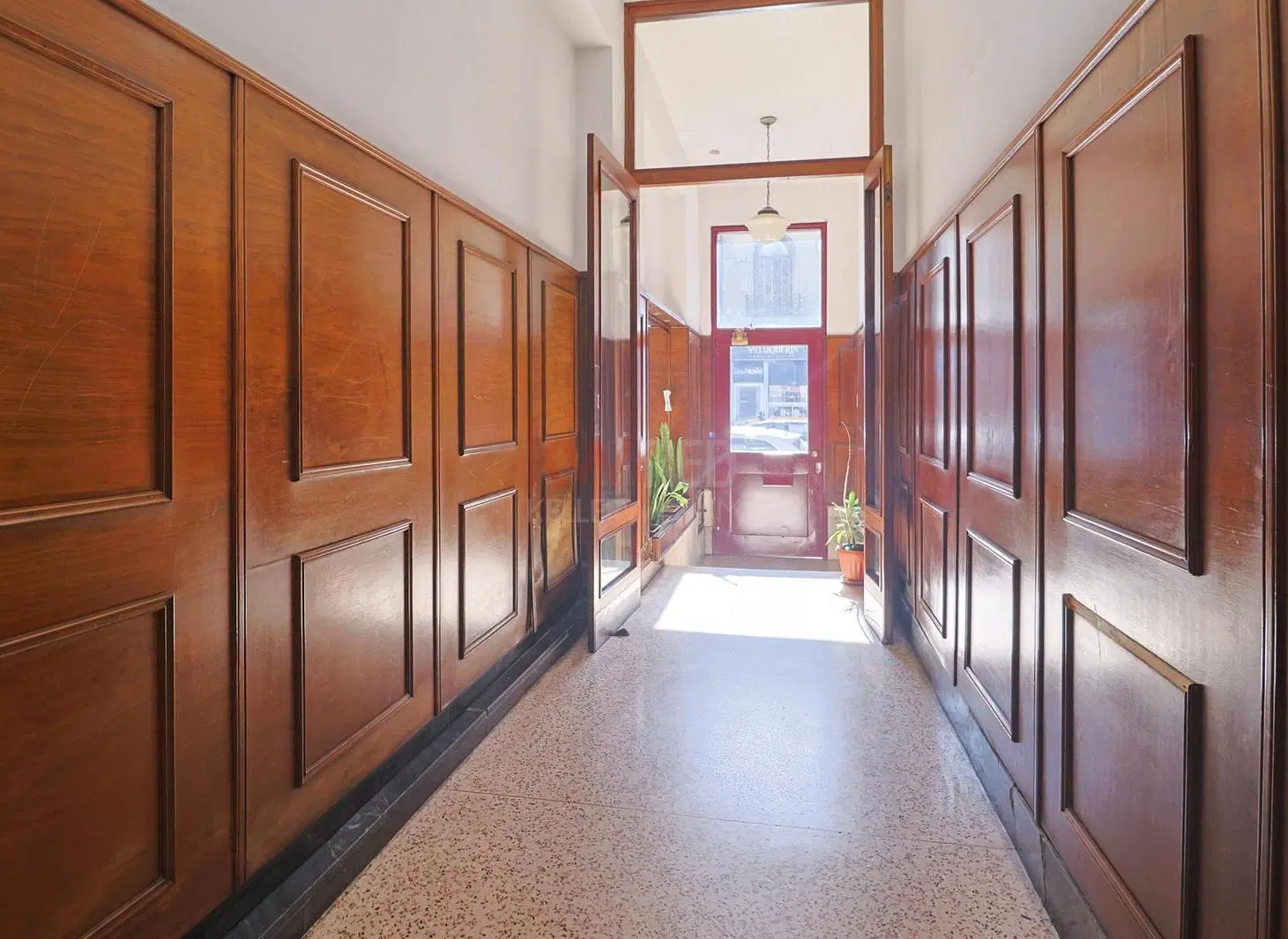 VENTA Apartamento 3 dormitorios 1 baño toilette Centro Paraguay esquina La Paz 3