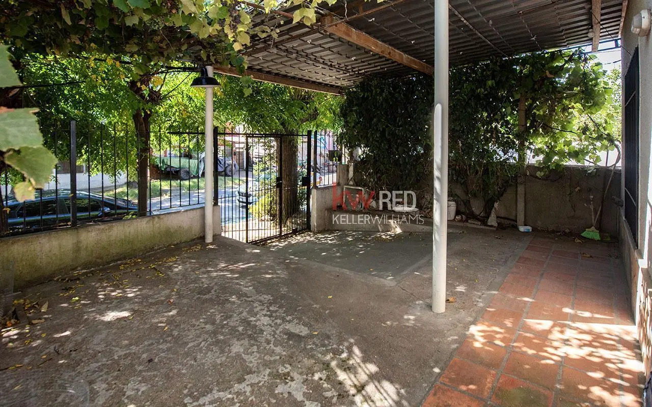 VENTA PH tipo CASA 2 dormitorios La Teja 2