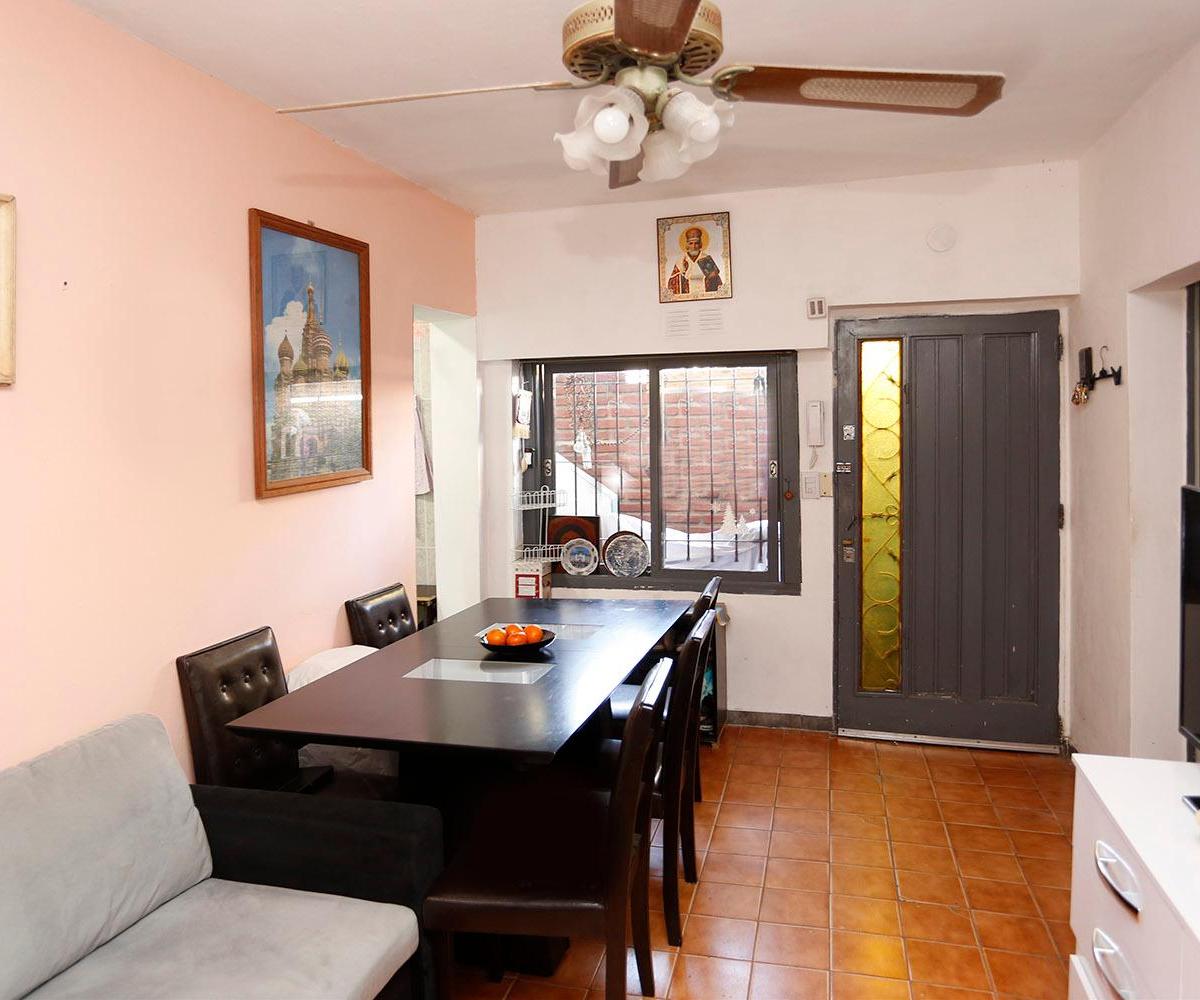 Foto de PH · 89M² · 2 AMBIENTES + 1 AMBIENTE EN TERRAZA - PARQUE AVELLANEDA, imagen 2