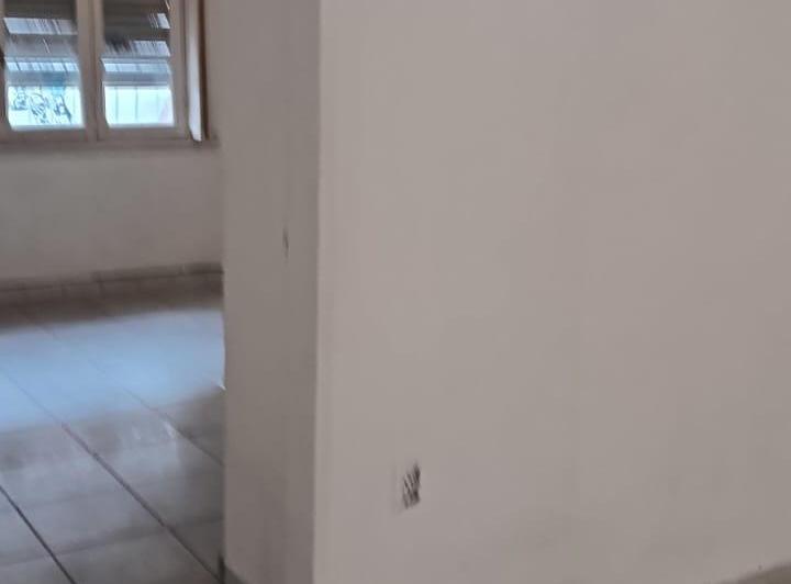 Casa antigua ideal taller o vivienda 3