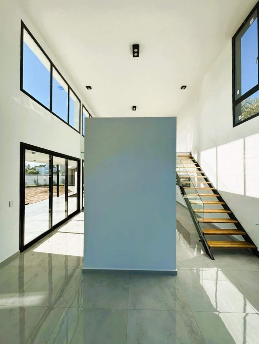 Chacras de La Villa Venta Casa Diseño Exclusivo, 3 Dorm., Pileta, Una Planta 3