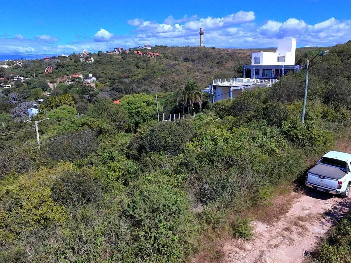 VENTA | LOTE DE 1.750 M2 EN VILLA LAGO AZUL | PQUE SIQUIMAN | CARLOS PAZ | INVERSION 4