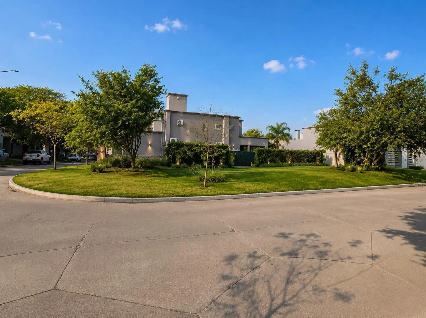 Lote en Esquina 360 m² en Los Aromas | Valle Escondido 2