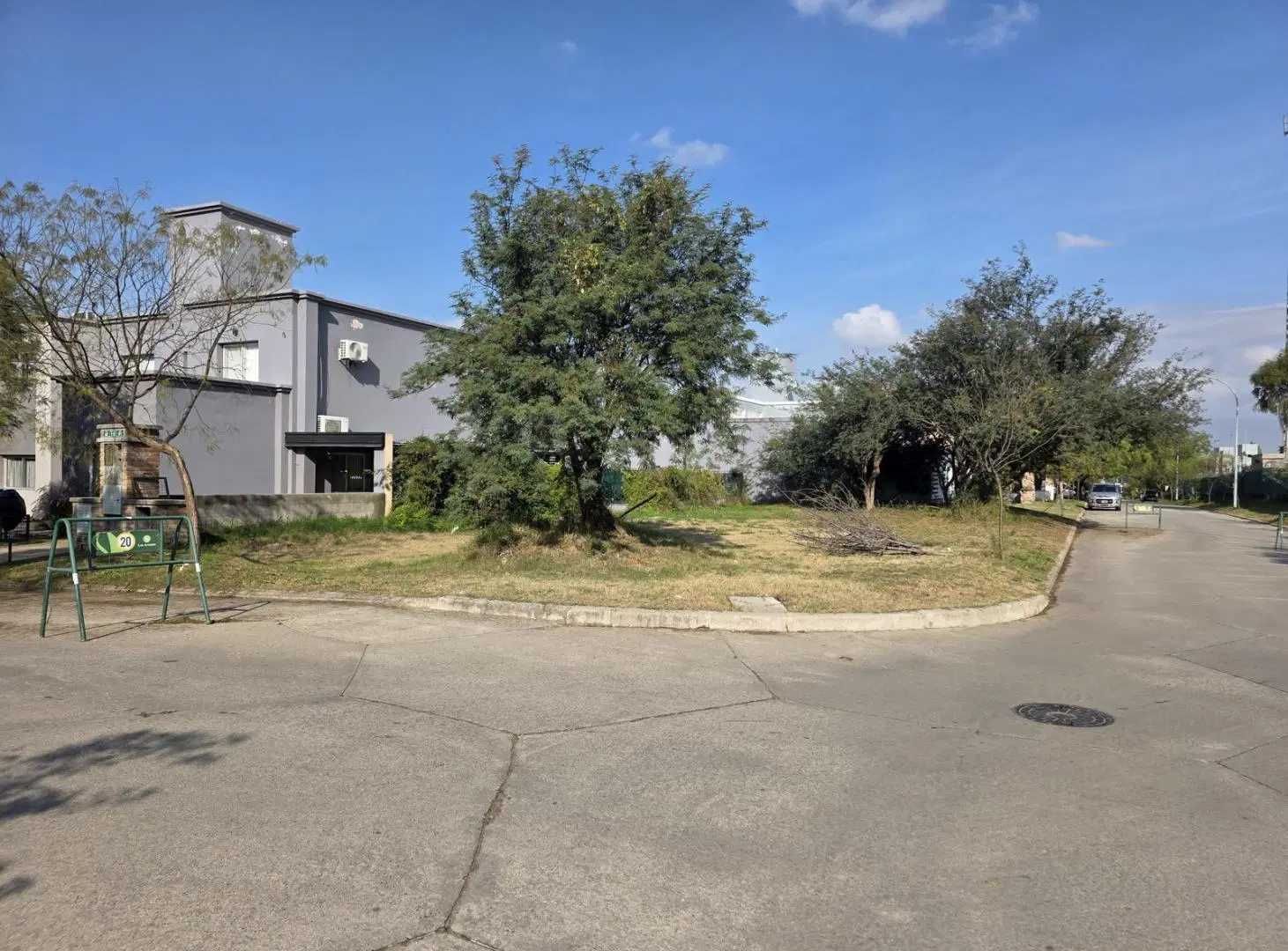Lote en Esquina 360 m² en Los Aromas | Valle Escondido 3