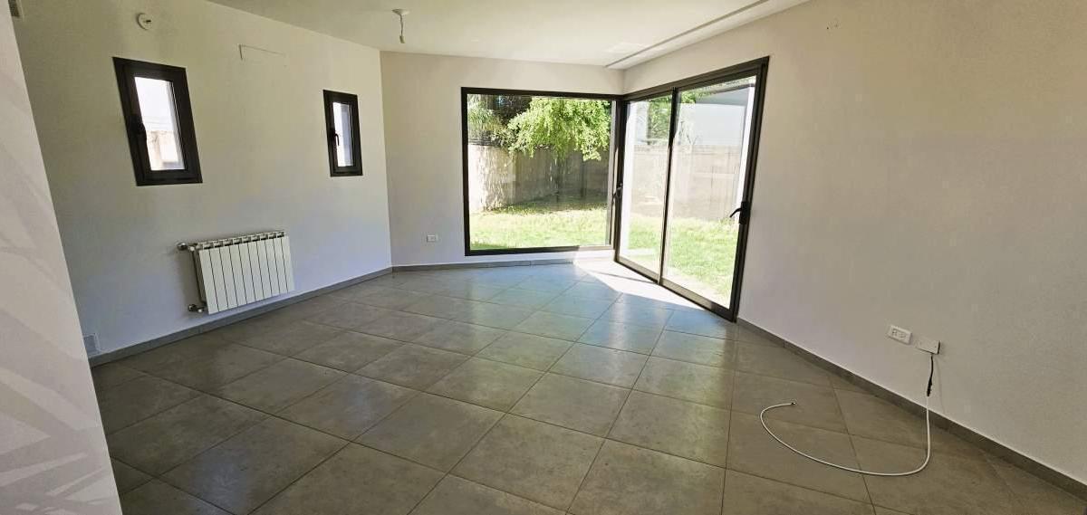 Foto de DUPLEX EN VENTA | 2 DORMITORIOS | ARGUIELLO | COMPLEJO ALTO BELGRANO |, imagen 2