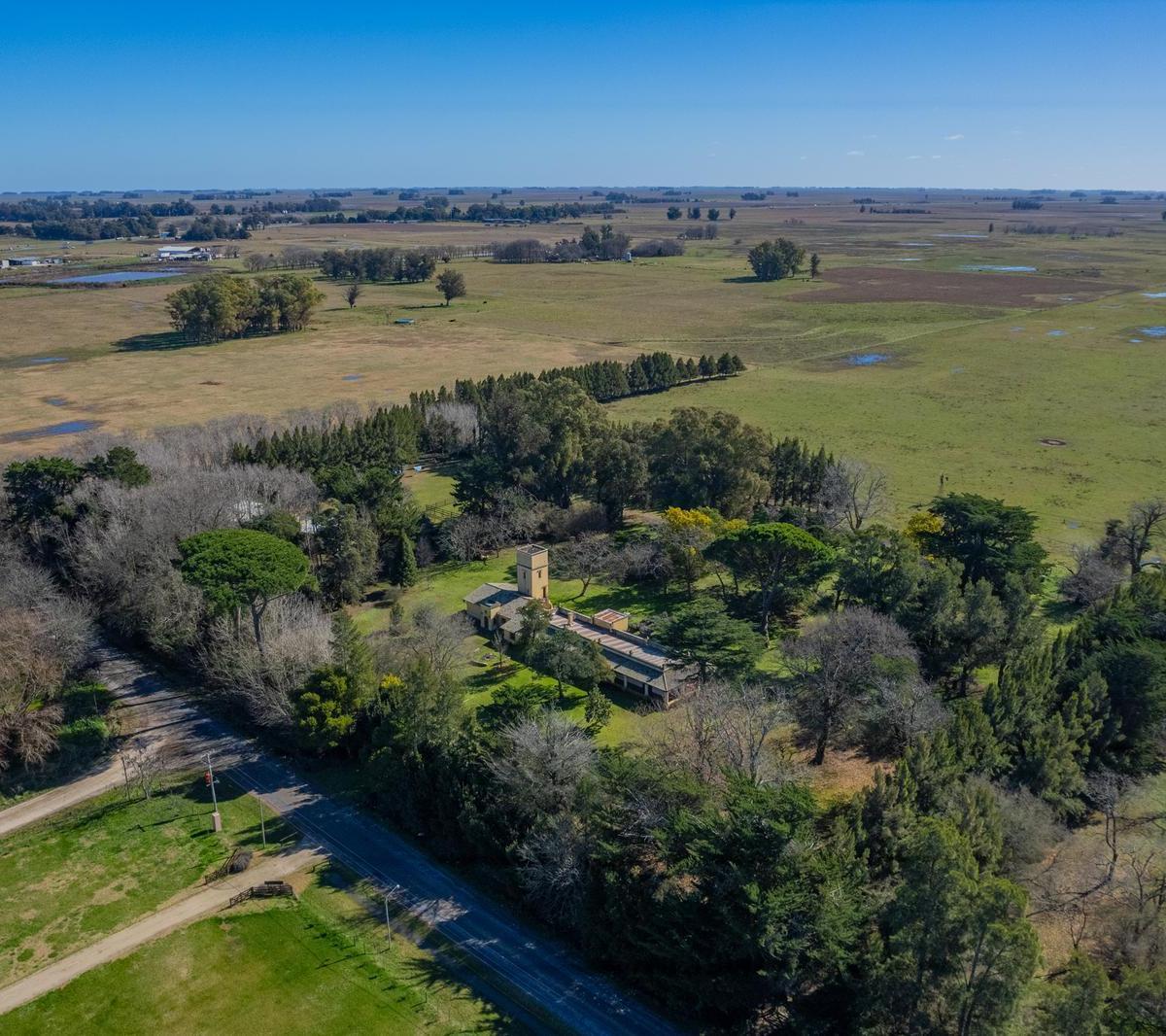 Estancia de 42 Has con Cancha de Polo en Mar Chiquita 1