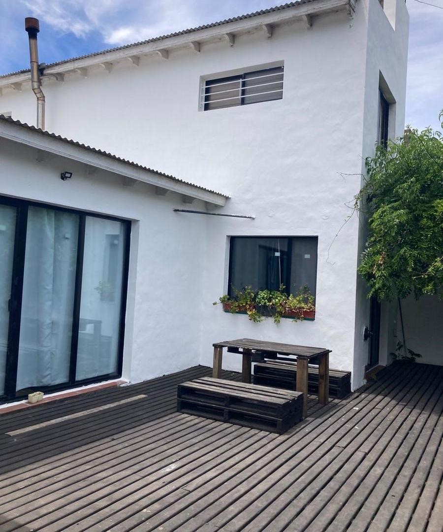 Foto de Casa y 2 Departamentos en bloque Claromecó Tres Arroyos Ideal renta, imagen 4