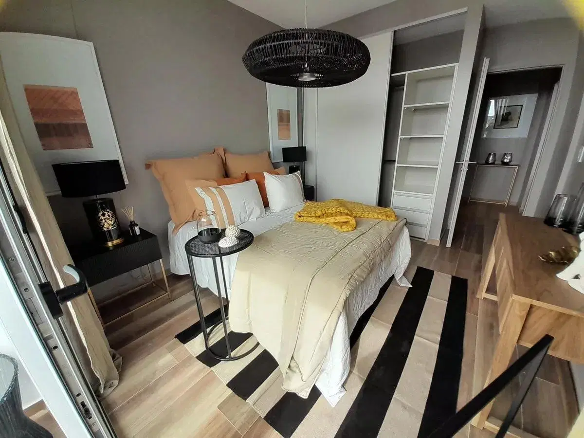 Departamento en Venta de Pozo 1 dormit en 50 e/ 26 y 27 Frente a Parque San Martin 3