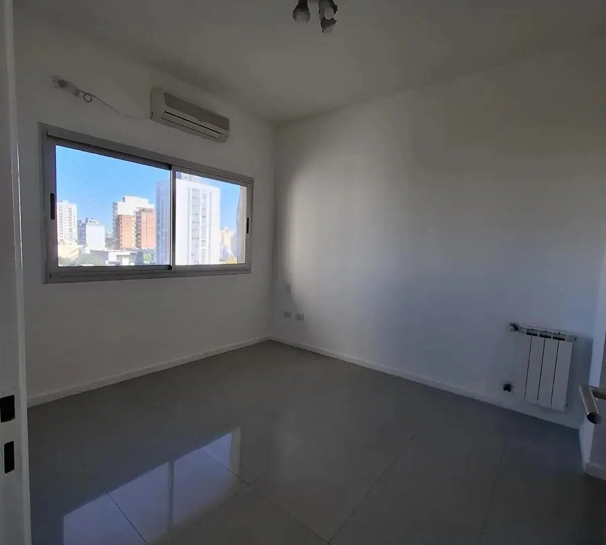 Departamento 3 ambientes Quilmes centro 75m2 Amenities Piscina y Quincho, Radiadores 1