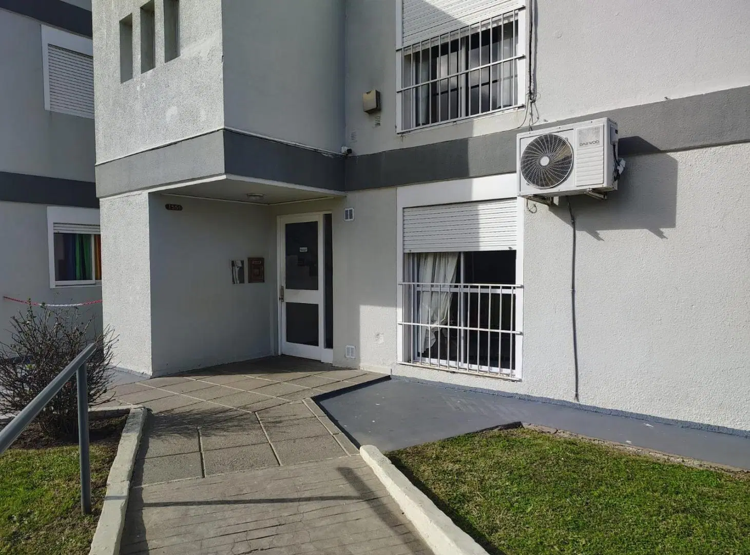 Departamento en Venta de 2 dormitorios con Cochera a reciclar en Tandil 5
