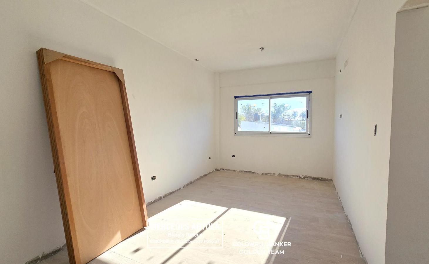 Foto de DEPARTAMENTO EN VENTA 1 y/o 2 Dormitorios, terrazas, cocheras, calle 56, imagen 4