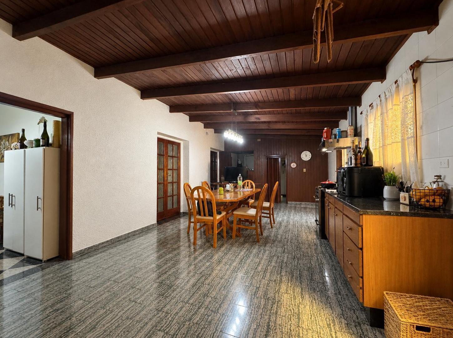 Foto de Casa EN VENTA EN CALLE 62 ENTRE 140 Y 141 Los Hornos La Plata, imagen 3