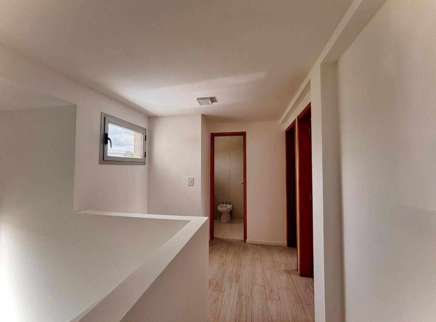 Foto de DUPLEX EN VENTA 2 Dormitorios CITY BELL 458 E/ 28 Y 28 BIS, imagen 5