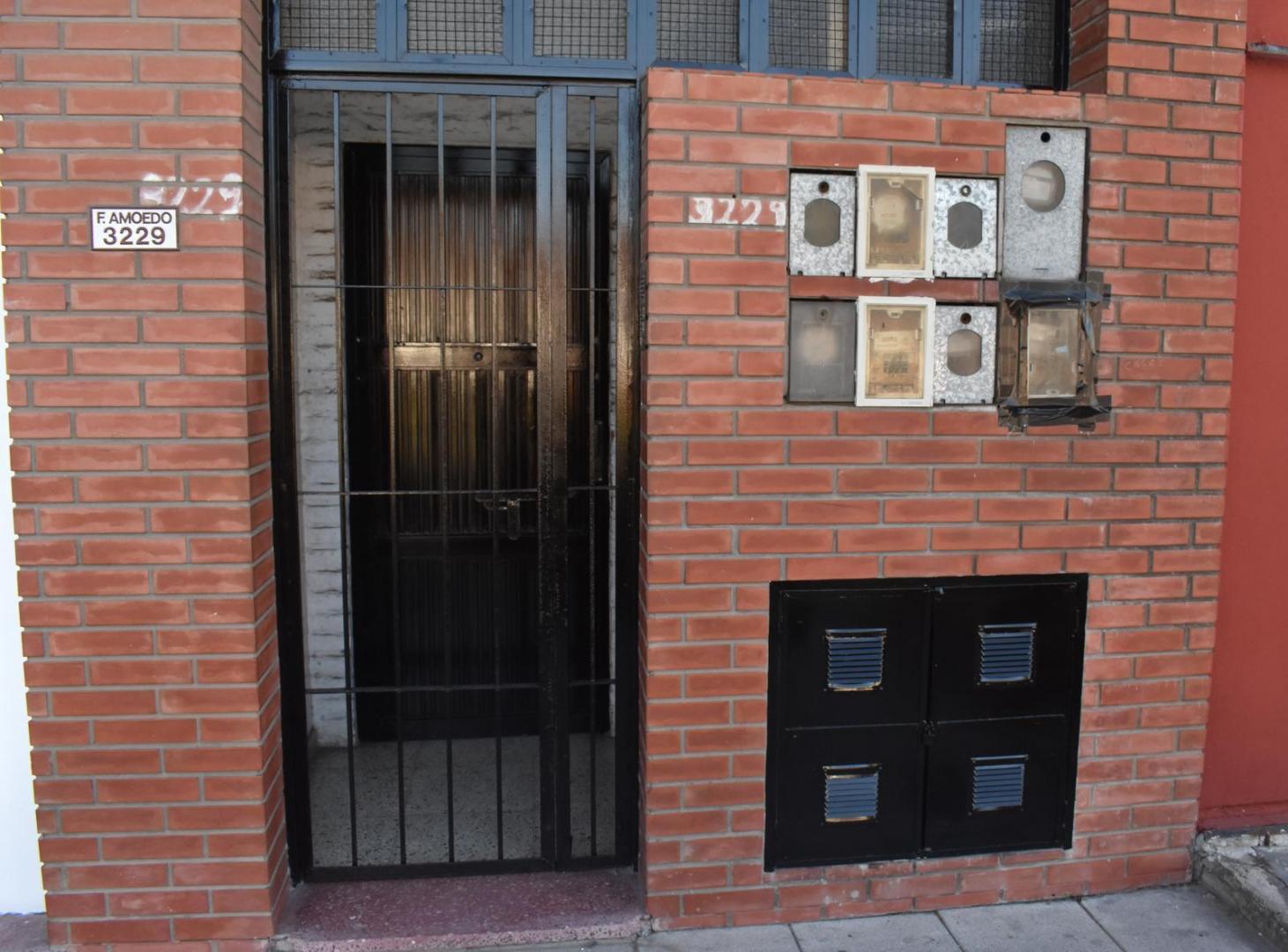 Foto de OPORTUNIDAD venta de edificio en Bloque 6 Departamentos Local cochera, imagen 5