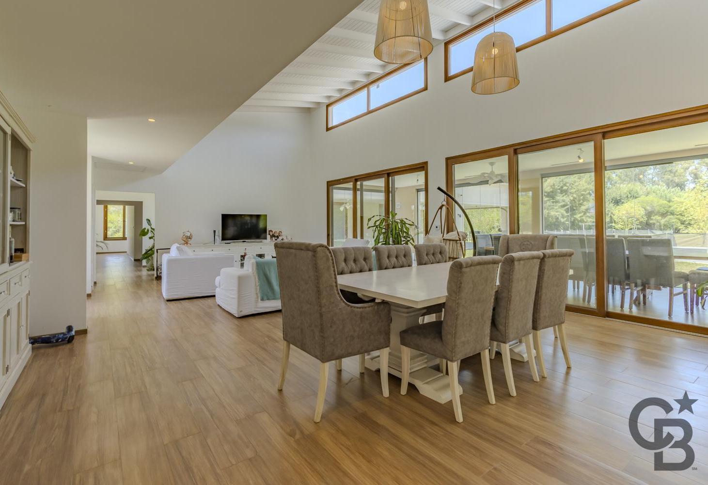 Foto de Casa en Venta en Campos de Roca 1 con 5 dormitorios, 550 m2 cub. y, imagen 3