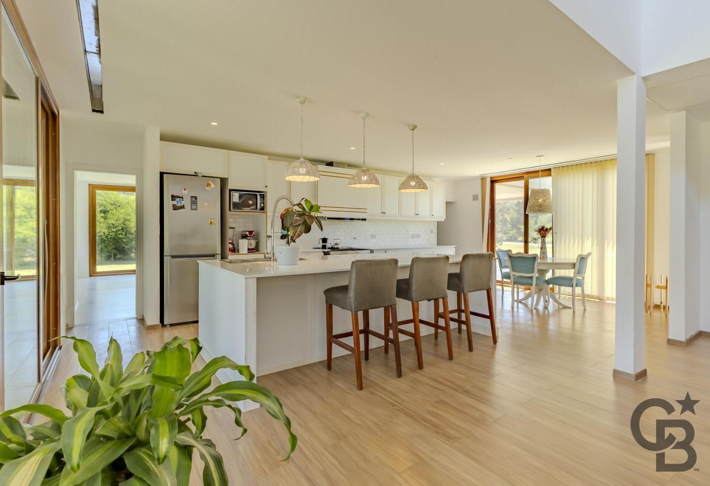 Foto de Casa en Venta en Campos de Roca 1 con 5 dormitorios, 550 m2 cub. y, imagen 4