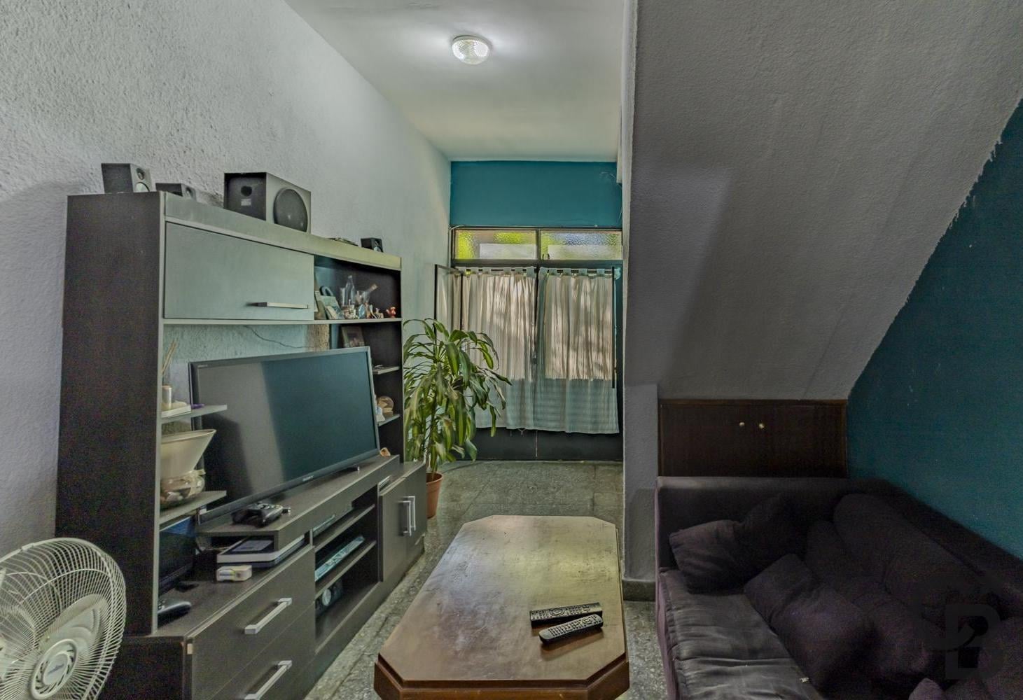 Foto de PH en Venta de 2 dormitorios con garage y patio en La Plata - Zona, imagen 4