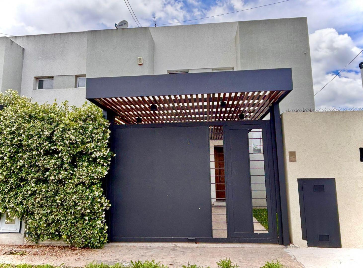 Foto de DUPLEX EN VENTA 2 Dormitorios CITY BELL 458 E/ 28 Y 28 BIS, imagen 2
