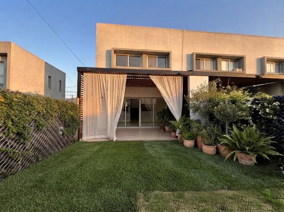 Foto de DUPLEX EN VENTA 2 Dormitorios CITY BELL 458 E/ 28 Y 28 BIS, imagen 1