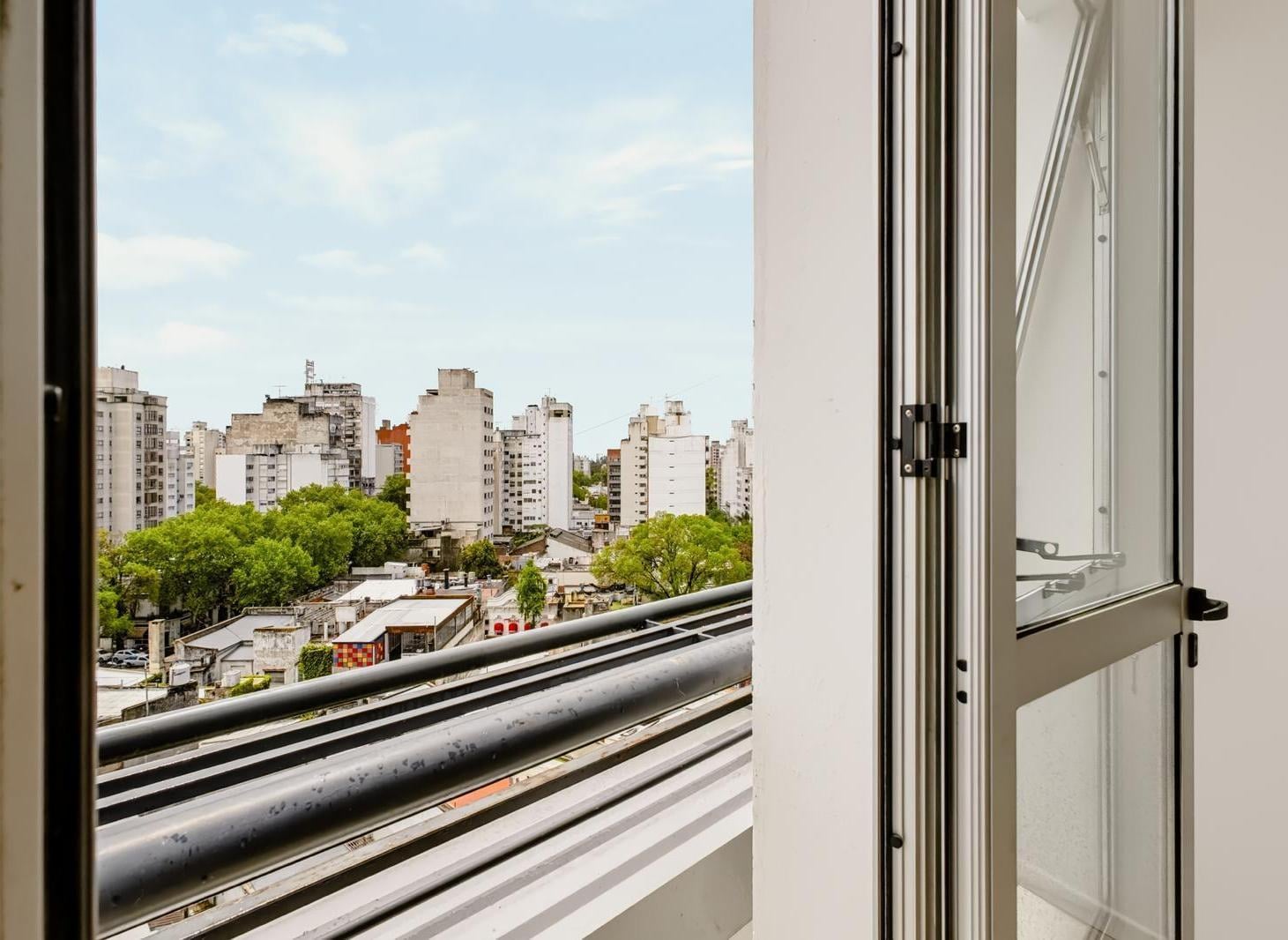 Foto de Departamento de un dormitorio, cochera y SUM en Diag. 79 y 55, imagen 3