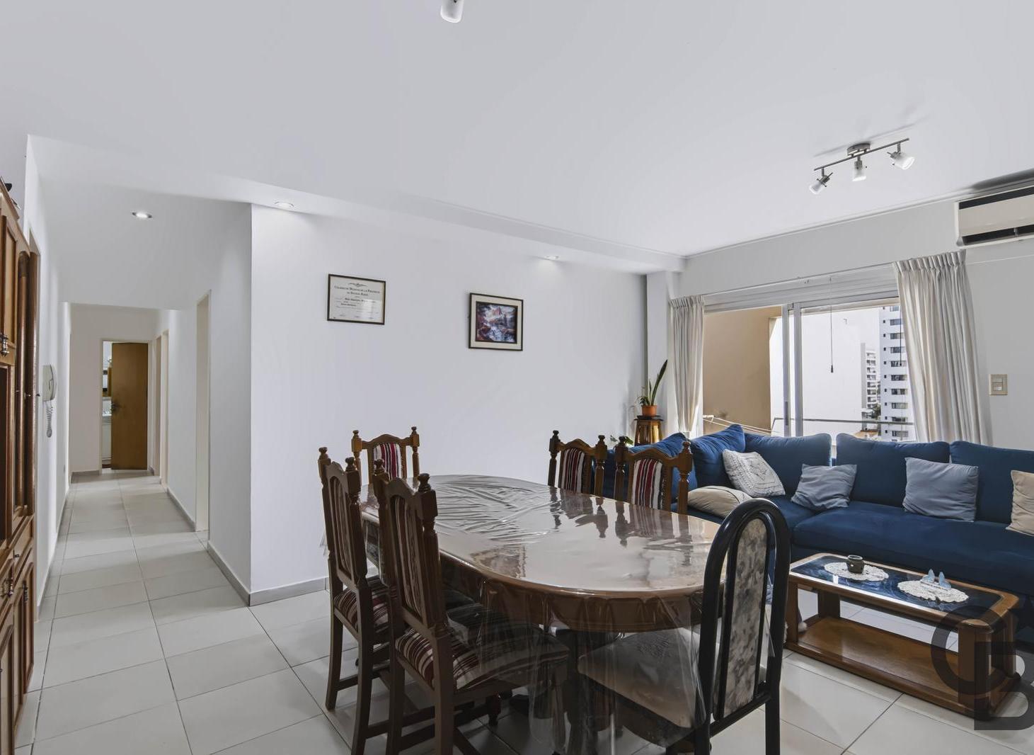Foto de Departamento en venta, 3 dormitorios, cochera y terraza privada, imagen 3
