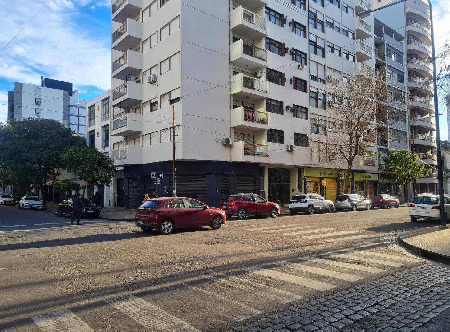 Foto de Departamento 2 DORMITORIOS y balcón al frente en Esq. 12 y 47, imagen 5